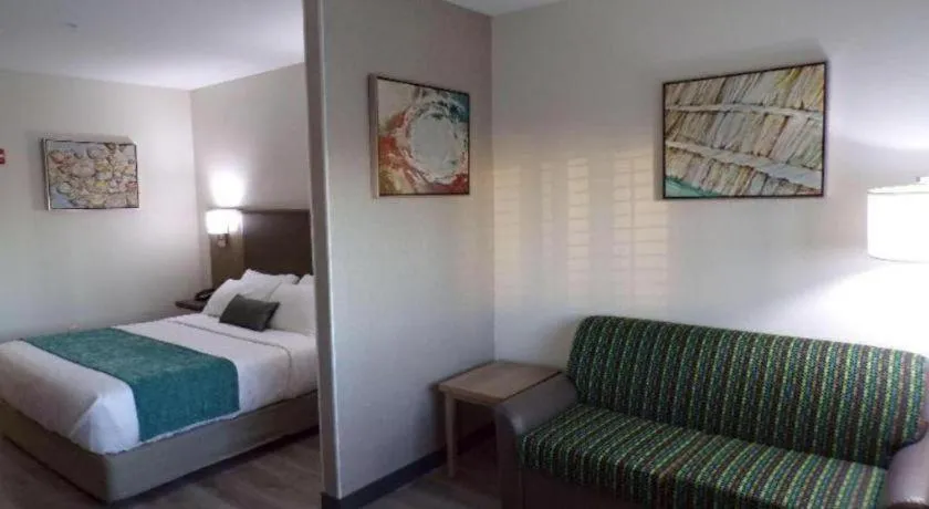 Bed in Best Western Plus Safford