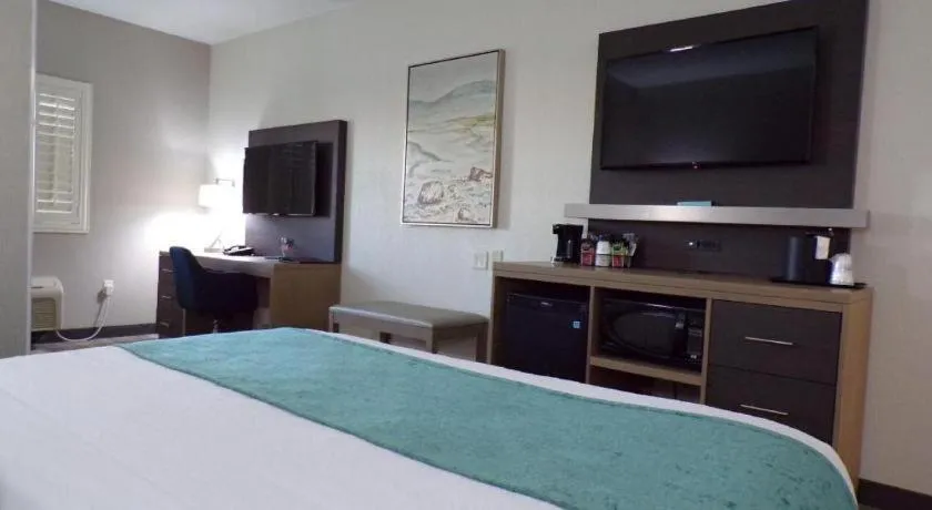 Bed in Best Western Plus Safford