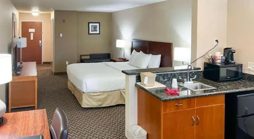 Bed in Comfort Inn and Suites Thatcher Bed in Comfort Inn and Suites Thatcher