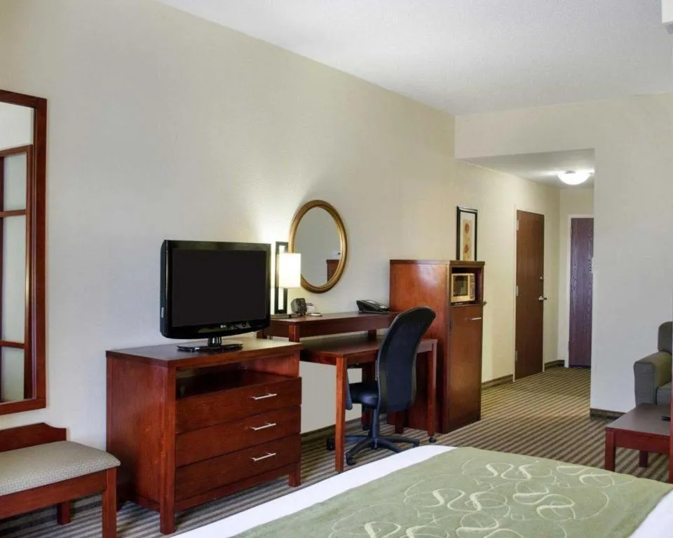 Comfort Suites Greenwood