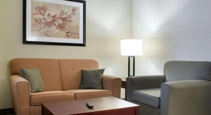 Comfort Suites Greenwood