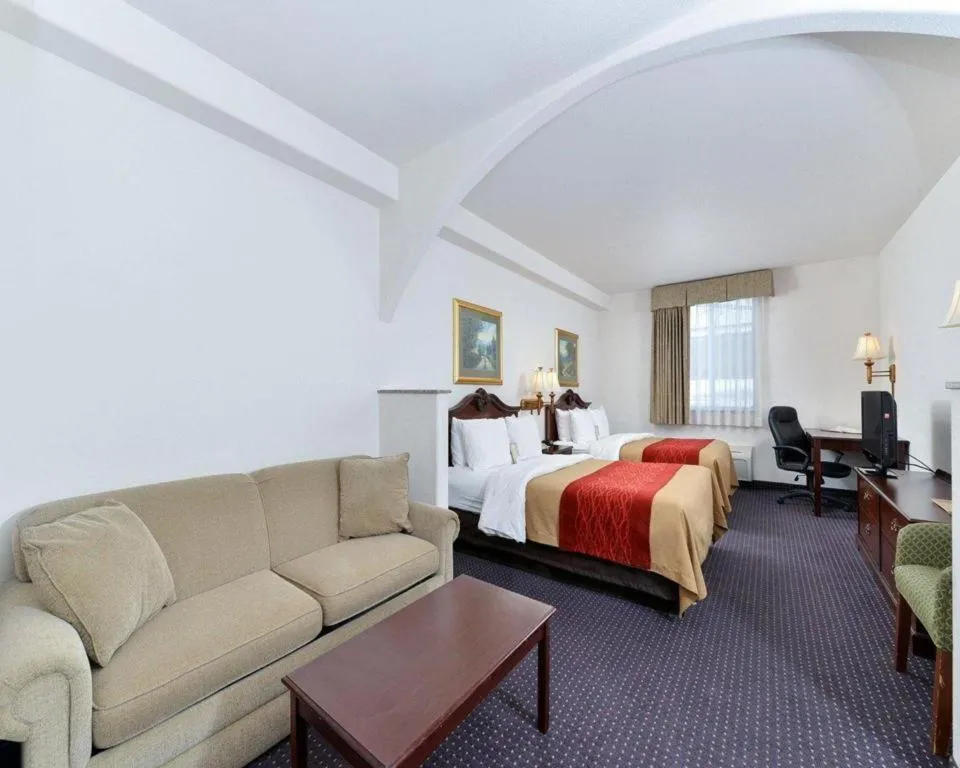 Bed in Comfort Inn & Suites Riverton