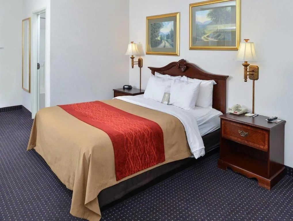 Bed in Comfort Inn & Suites