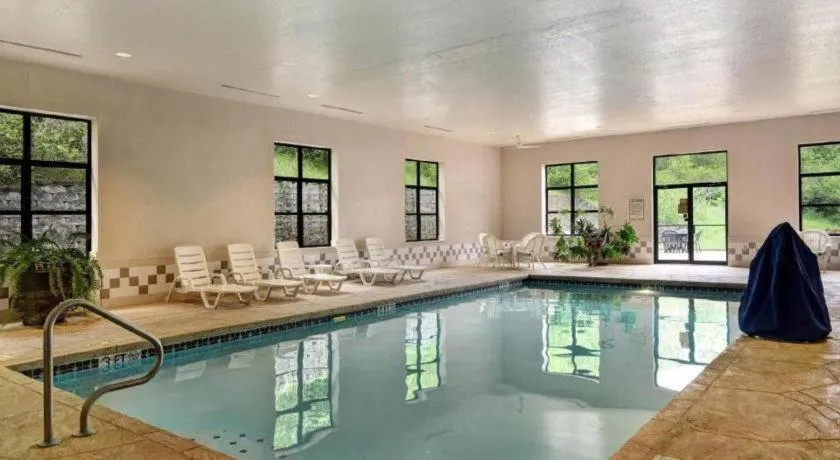 Comfort Inn & Suites Hot Springs Midtown