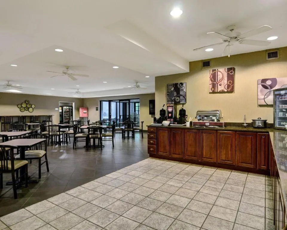 Comfort Inn & Suites Hot Springs Midtown