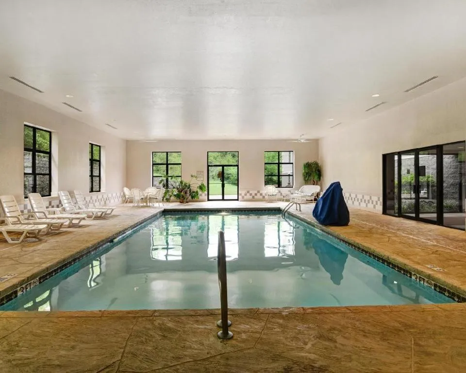 Comfort Inn & Suites Hot Springs Midtown