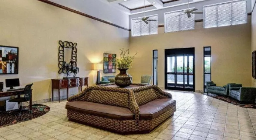 Comfort Inn & Suites Hot Springs Midtown