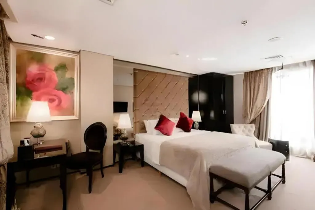 Bed in Amaroossa Bandung hotel