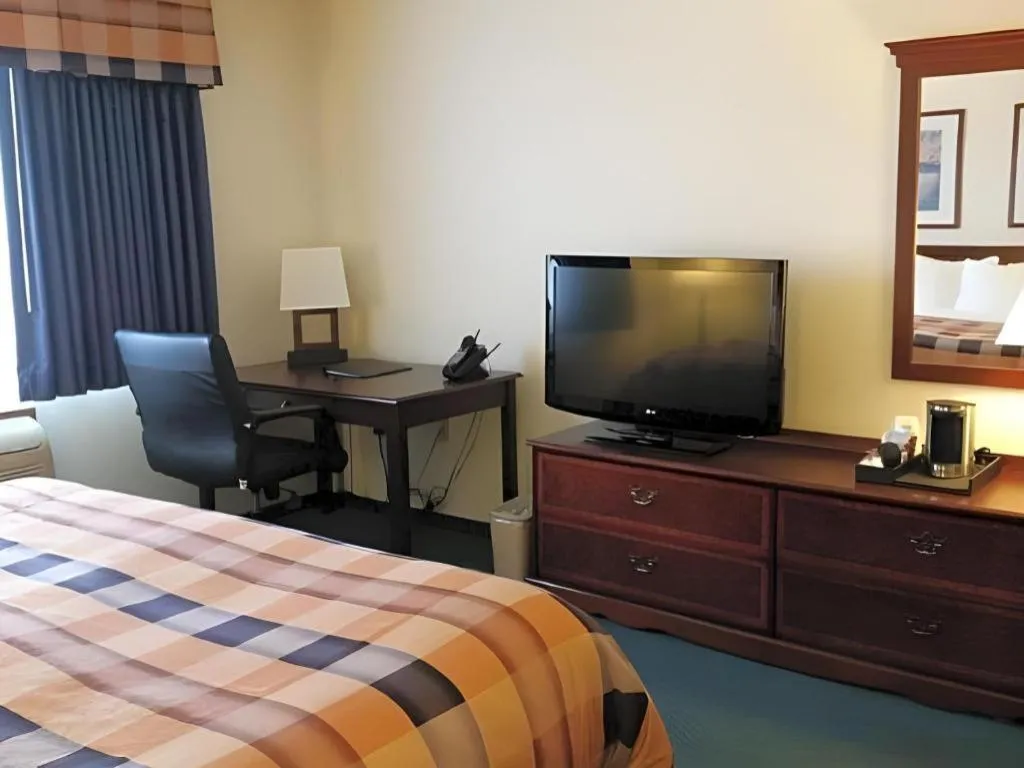 Bed in Best Western Stanton Inn