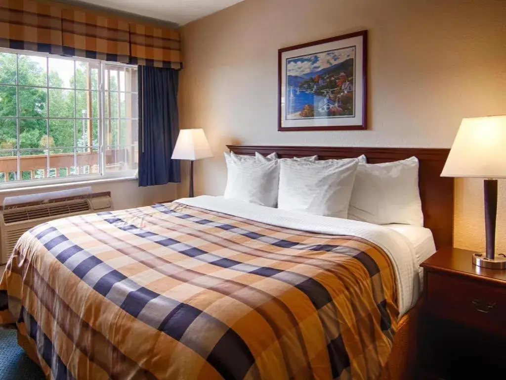 Bed in Best Western Stanton Inn Bed in Best Western Stanton Inn