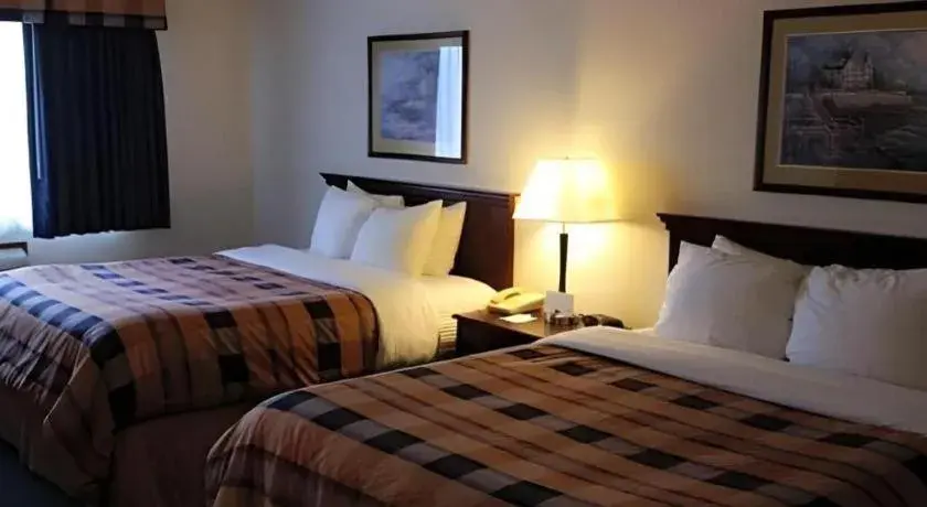 Bed in Best Western Stanton Inn Bed in Best Western Stanton Inn