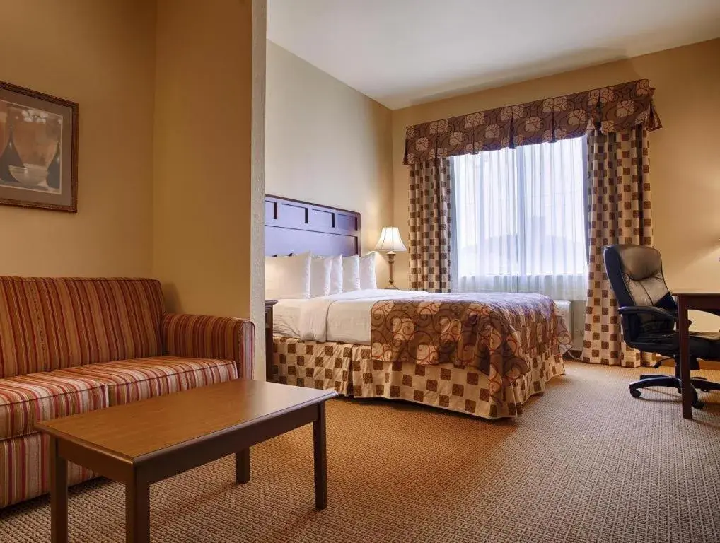 Bed in Best Western Littlefield Inn & Suites Bed in Best Western Littlefield Inn & Suites
