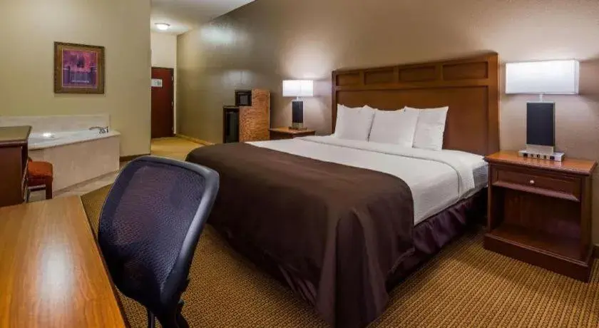 Bed in Best Western Littlefield Inn & Suites Bed in Best Western Littlefield Inn & Suites