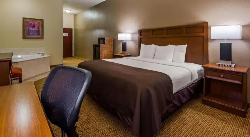 Bed in Best Western Littlefield Inn & Suites Bed in Best Western Littlefield Inn & Suites