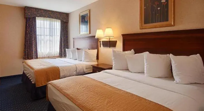 Bed in Best Western Stateline Lodge Bed in Best Western Stateline Lodge