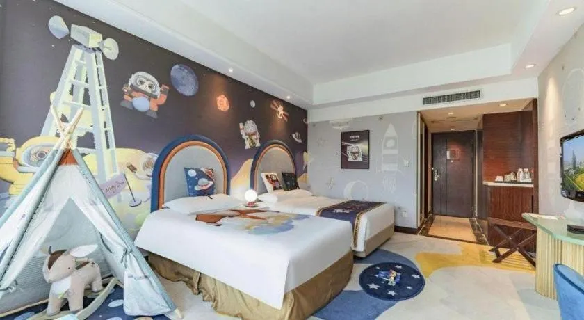 Bed in New Century Grand Hotel Zhuji Yaojiang