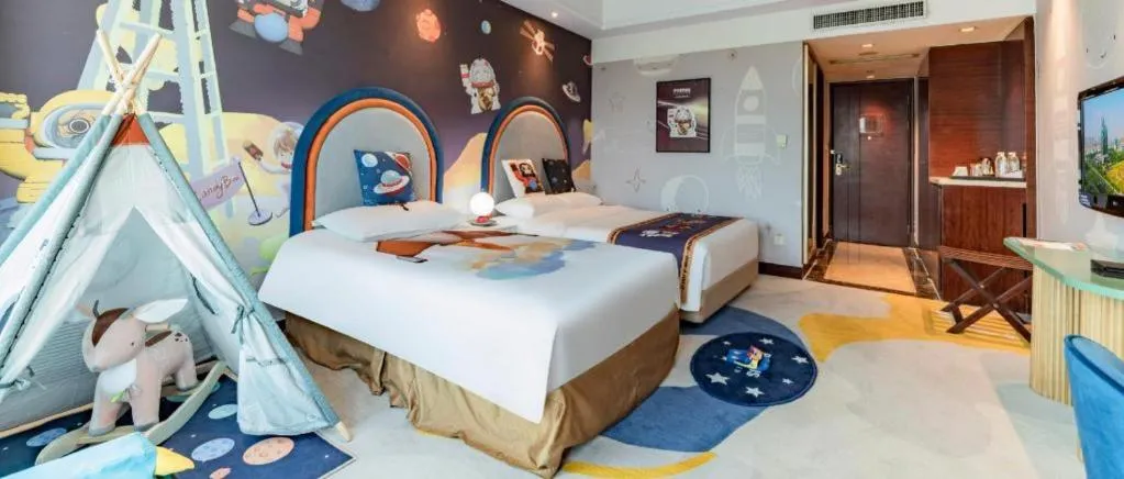 Bed in New Century Grand Hotel Zhuji Yaojiang