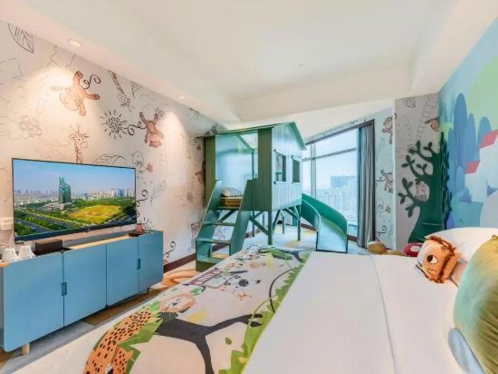 Bed in New Century Grand Hotel Zhuji Yaojiang