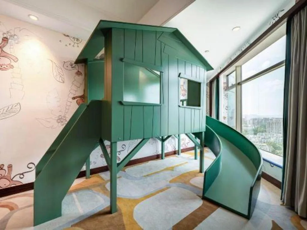 Bed in New Century Grand Hotel Zhuji Yaojiang