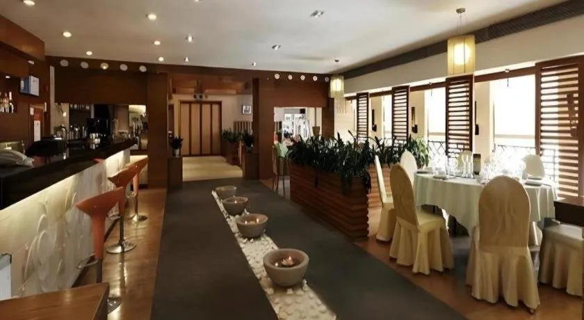 South China Laguna Hotel