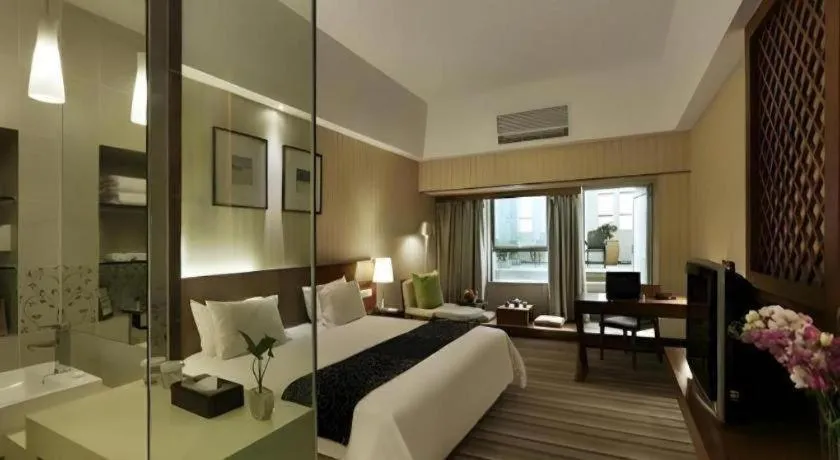 Bed in South China Laguna Hotel