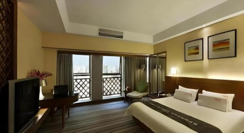 Bed in South China Laguna Hotel