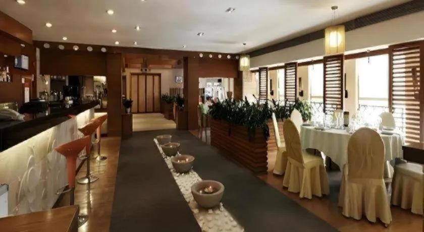 South China Laguna Hotel