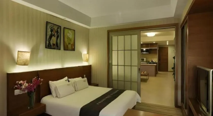 Bed in South China Laguna Hotel