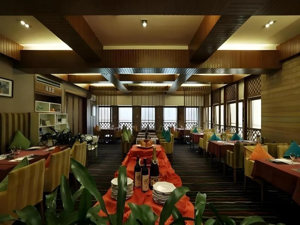 South China Laguna Hotel