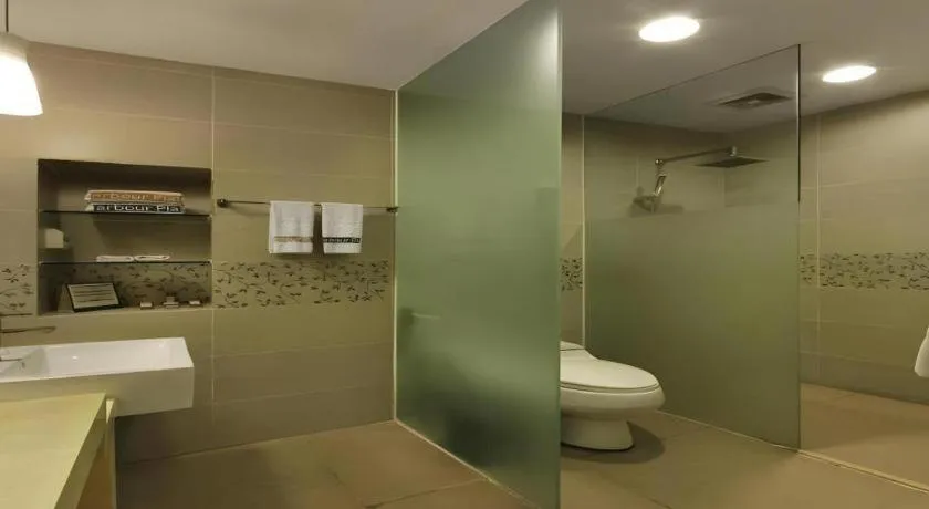 South China Laguna Hotel