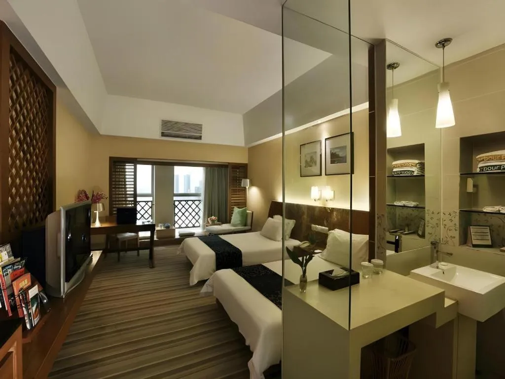 Bed in South China Laguna Hotel