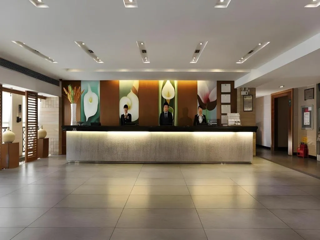 South China Laguna Hotel