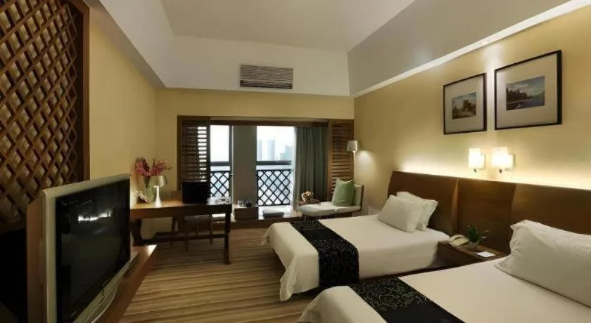 Bed in South China Laguna Hotel