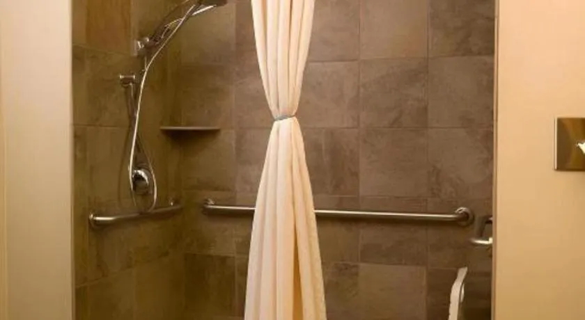 Quality Inn & Suites Detroit Lakes