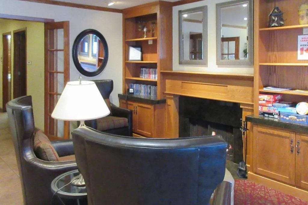 Quality Inn & Suites Detroit Lakes