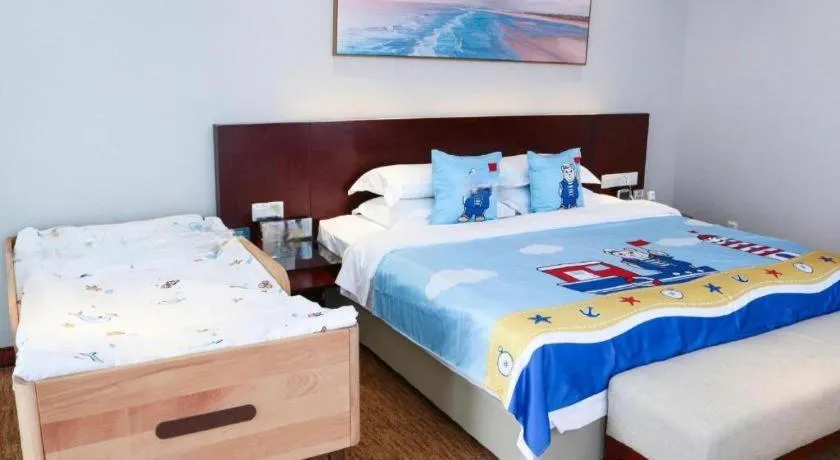 Bed in New Century Hotel Nanjing