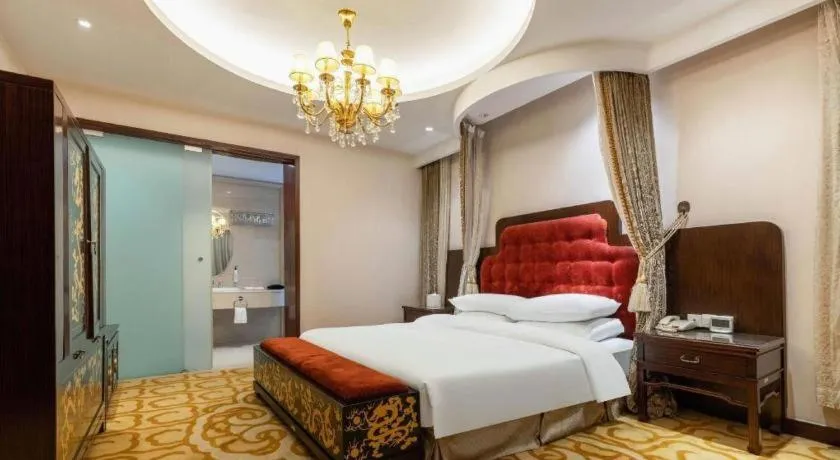 Bed in New Century Hotel Nanjing