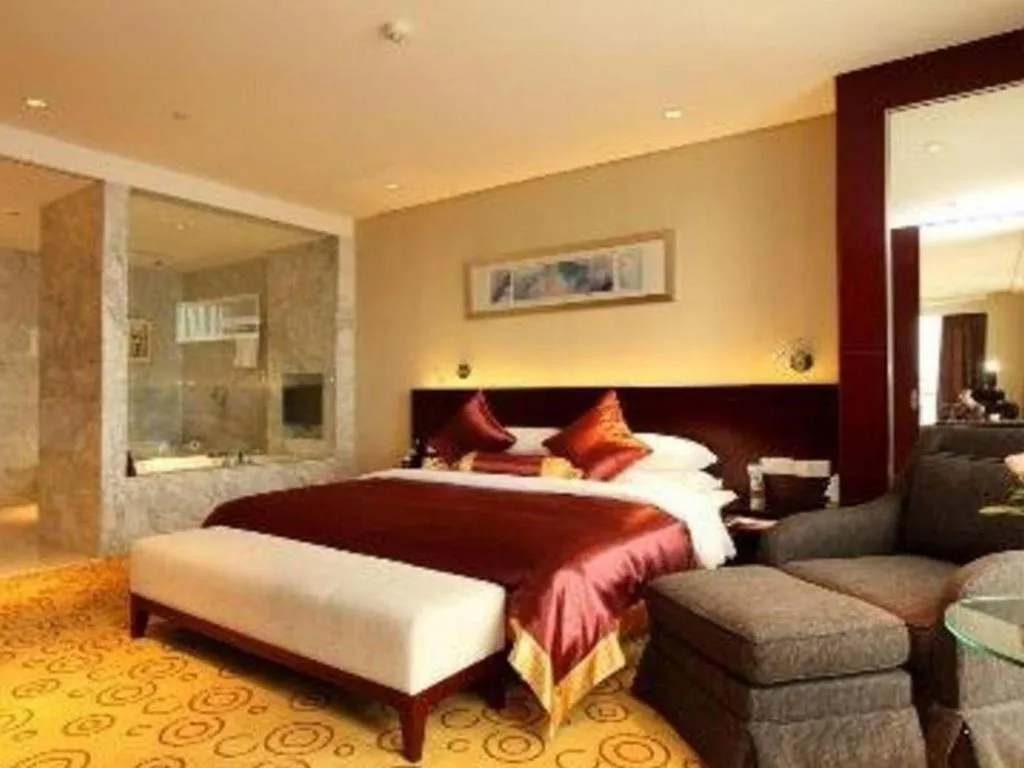 Bed in New Century Hotel Nanjing