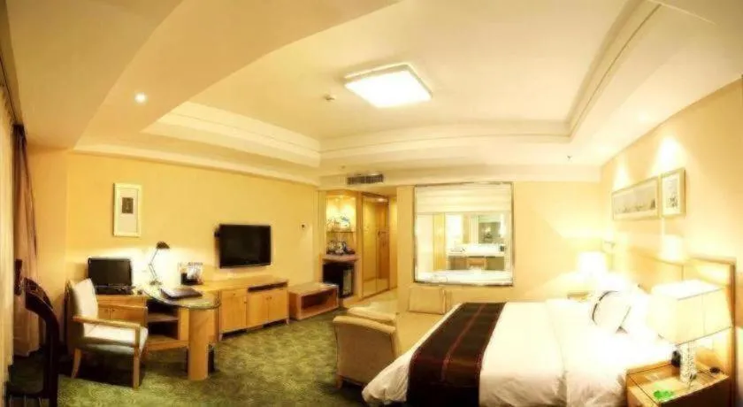 Bed in Ramada Plaza Shenyang Citycenter