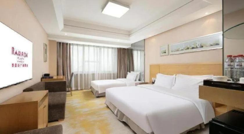Bed in Ramada Plaza Shenyang Citycenter