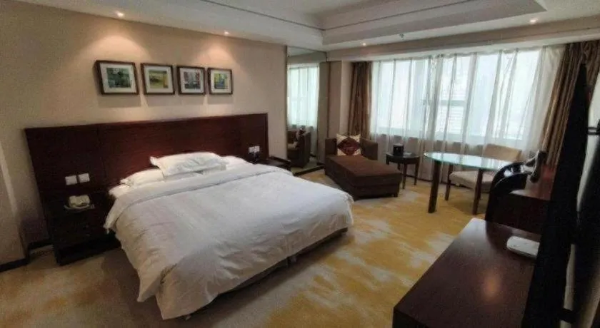 Bed in Ramada Plaza Shenyang Citycenter