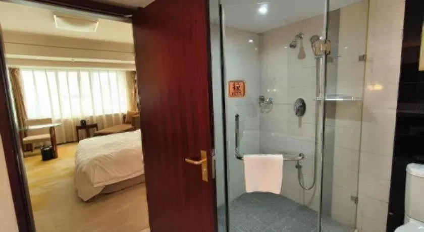 Bed in Ramada Plaza Shenyang Citycenter