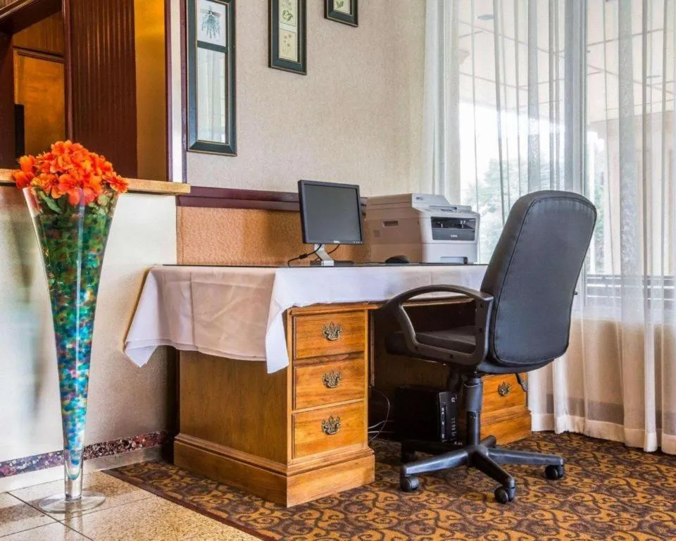 Quality Inn & Conference Center Brattleboro North