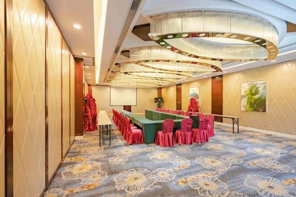 Kunming Golden Eagle Summit Hotel