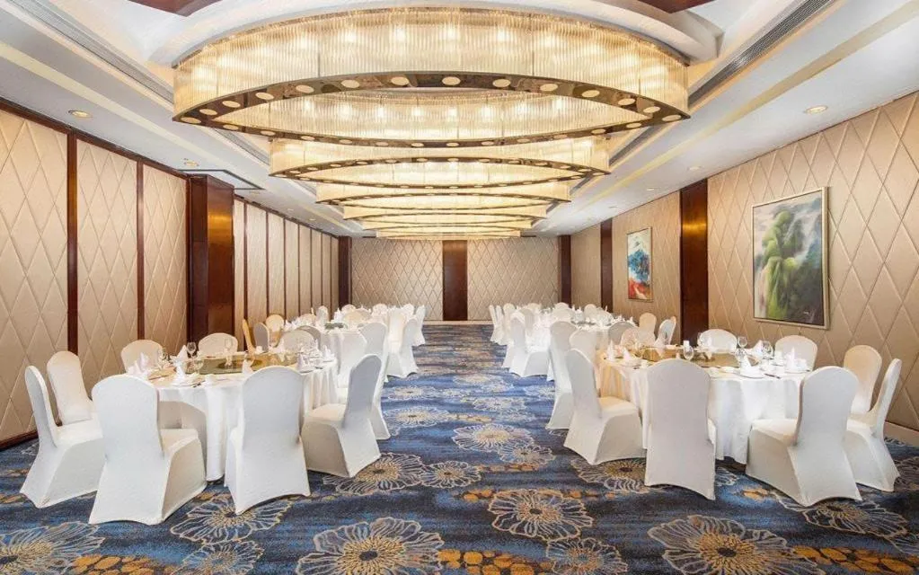 Kunming Golden Eagle Summit Hotel