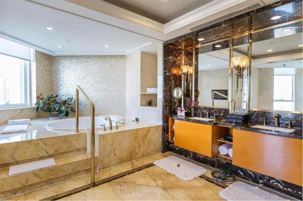 Kunming Golden Eagle Summit Hotel