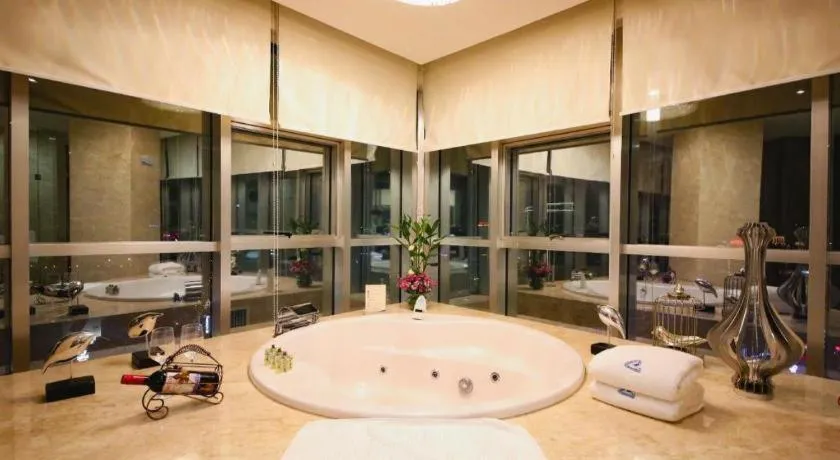 Yueyang Grand Skylight Hotel