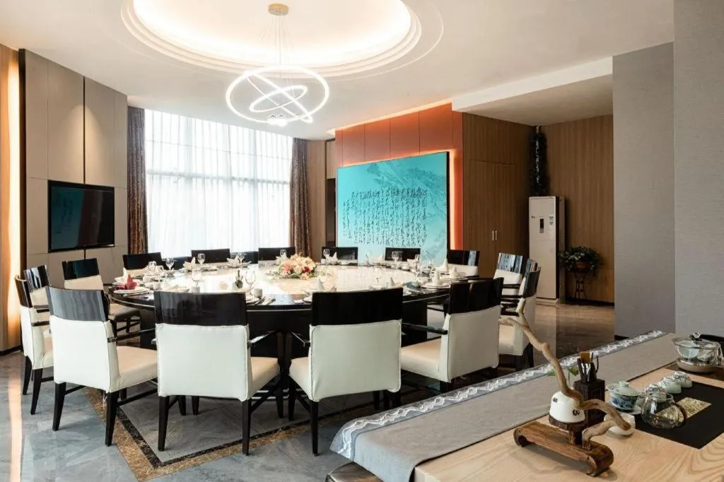 Yueyang Grand Skylight Hotel