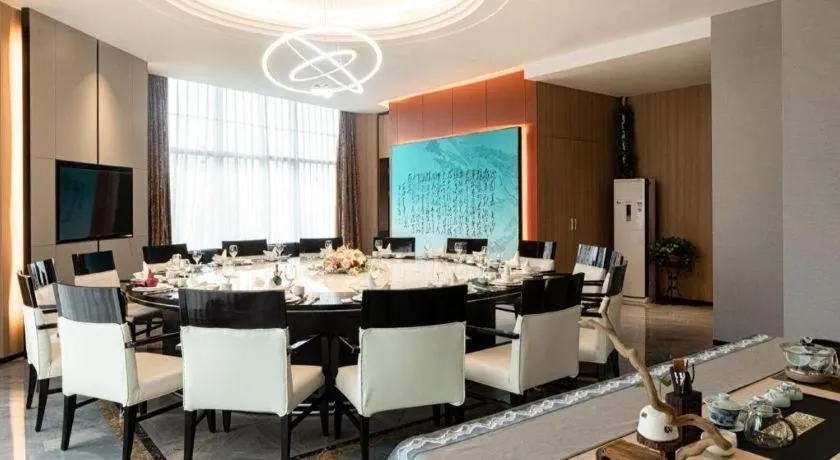 Yueyang Grand Skylight Hotel