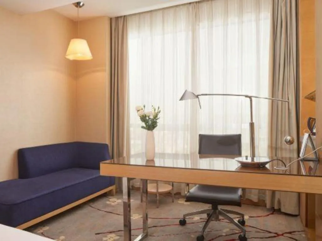 Yueyang Grand Skylight Hotel